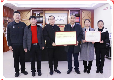 閩旋科技再添佳績，泉州市總工會黨組書記、常務(wù)副主席韓衛(wèi)華一行蒞臨指導(dǎo)工作